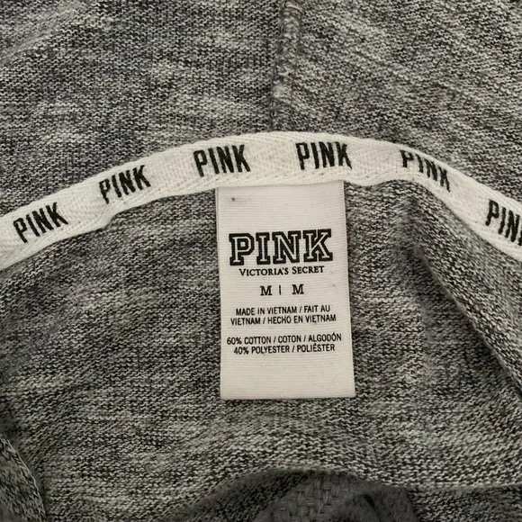 Victoria’s Secret - Picture 2 of 3